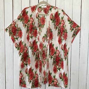 Frumos Floral Kimono